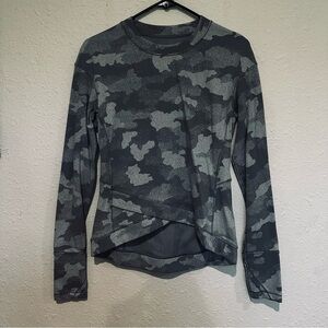 Lululemon Athletica Camo Long Sleeve sweatshirt